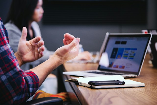 Responsive Web Design: Creating Mobile-Friendly User Experiences